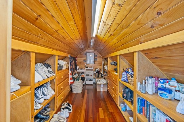 15 School Street, Fairhaven, MA 02719