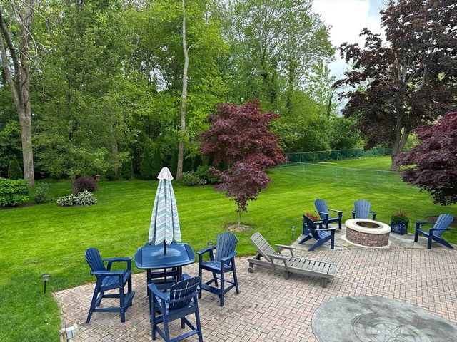 15 School Street, Fairhaven, MA 02719