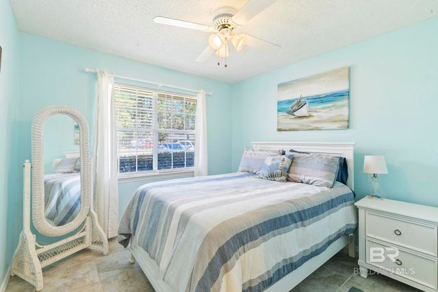 809 E 23rd Avenue, Gulf Shores, AL 36542