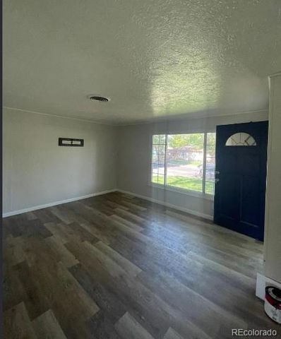 832 Elmira Street, Aurora, CO 80010