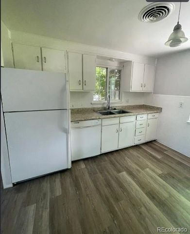 832 Elmira Street, Aurora, CO 80010
