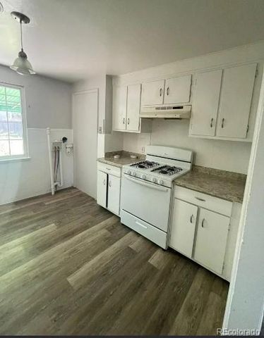 832 Elmira Street, Aurora, CO 80010