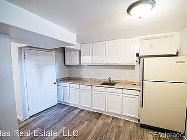 832 Elmira Street, Aurora, CO 80010