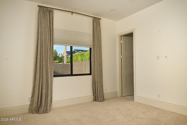 3602 E HIGHLAND Avenue, Phoenix, AZ 85018