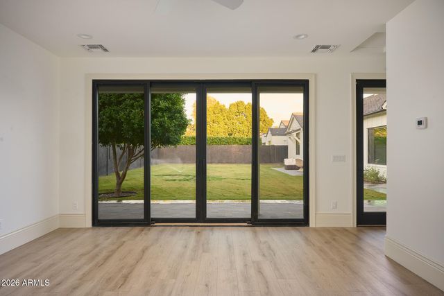 3602 E HIGHLAND Avenue, Phoenix, AZ 85018