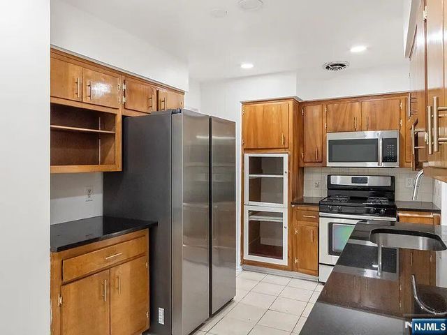 168 County Road, Cresskill, NJ 07626