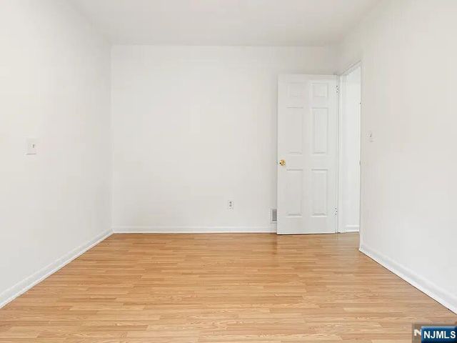 168 County Road, Cresskill, NJ 07626