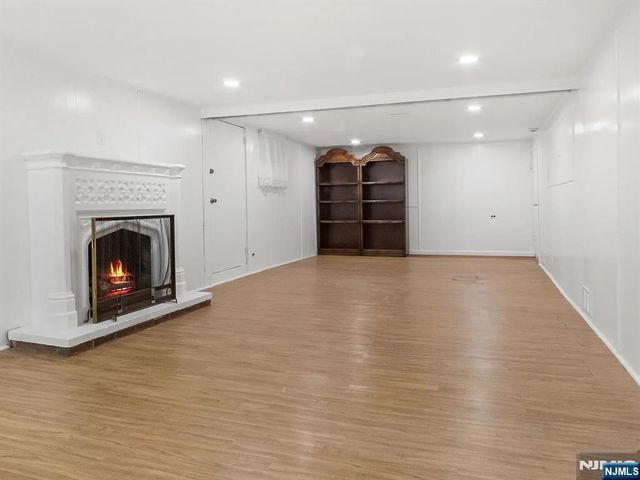 168 County Road, Cresskill, NJ 07626