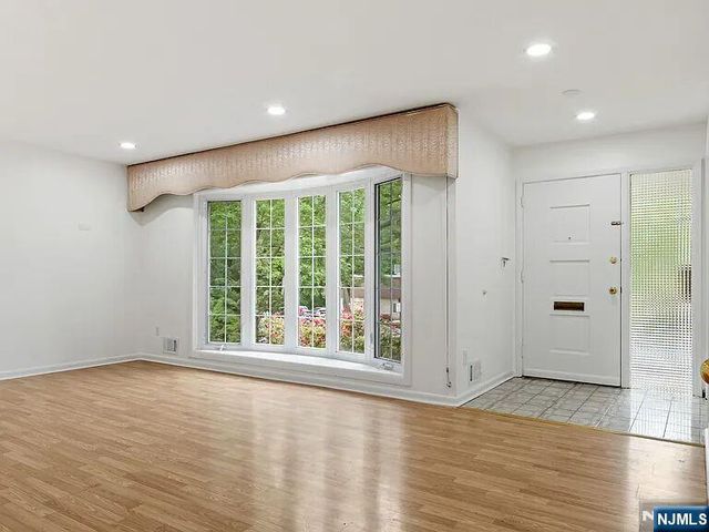 168 County Road, Cresskill, NJ 07626
