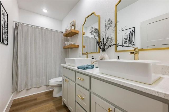 2 Davington Lane, Bella Vista, AR 72715