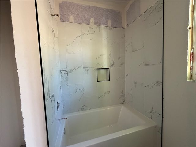 2 Davington Lane, Bella Vista, AR 72715