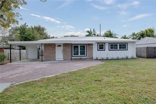 1542 Coconut DR, Fort Myers, FL 33901