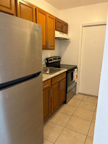 750 NW 56th Street 4, Miami, FL 33127