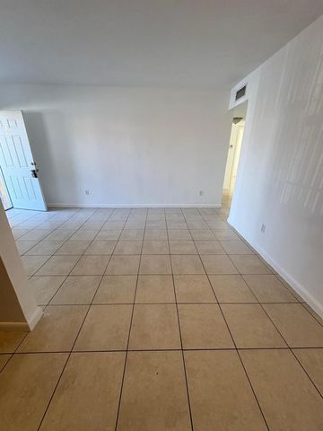 750 NW 56th Street 4, Miami, FL 33127