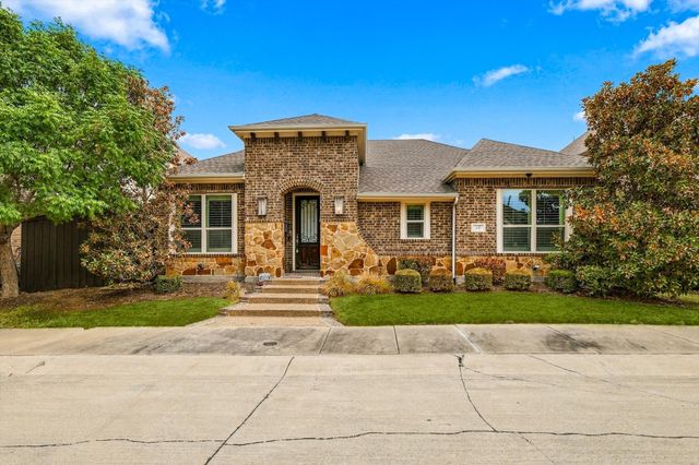 405 Sir Torin Lane, Lewisville, TX 75056
