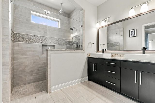 405 Sir Torin Lane, Lewisville, TX 75056