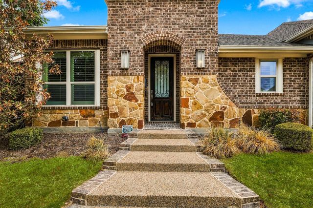 405 Sir Torin Lane, Lewisville, TX 75056