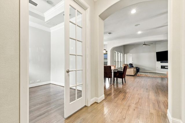 405 Sir Torin Lane, Lewisville, TX 75056