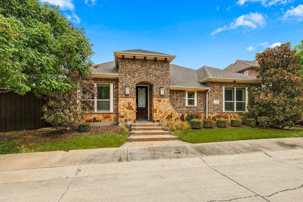 405 Sir Torin Lane, Lewisville, TX 75056 — photo 3