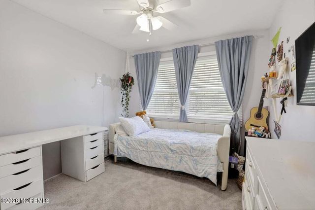 10 Wayne Court, Manalapan, NJ 07726