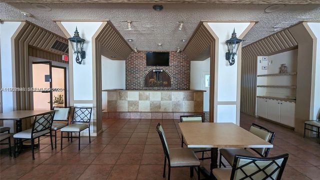 3725 S Ocean Drive 508, Hollywood, FL 33019