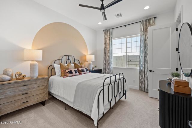 2153 E CHERRYWOOD Place, Chandler, AZ 85249