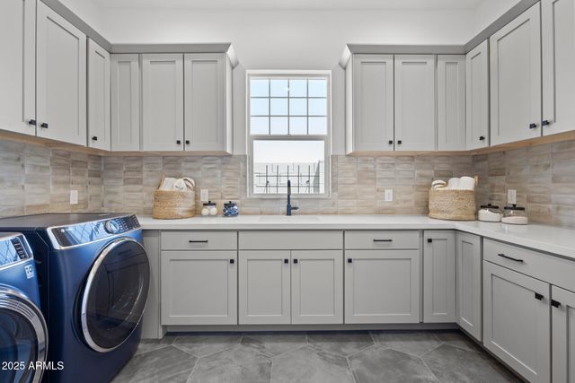 2153 E CHERRYWOOD Place, Chandler, AZ 85249