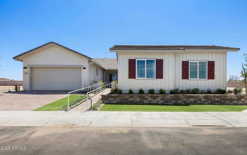 2153 E CHERRYWOOD Place, Chandler, AZ 85249