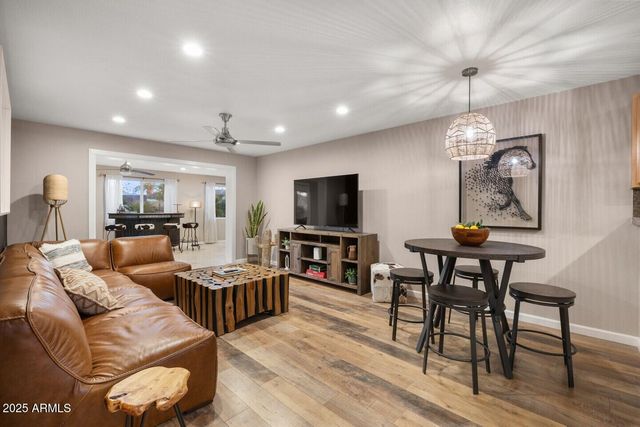 6419 E CAMBRIDGE Avenue, Scottsdale, AZ 85257