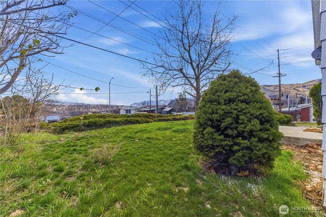 1248 S Mission Street, Wenatchee, WA 98801