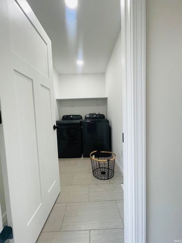 23902 Oak Dale Street, Elkhart, IN 46516