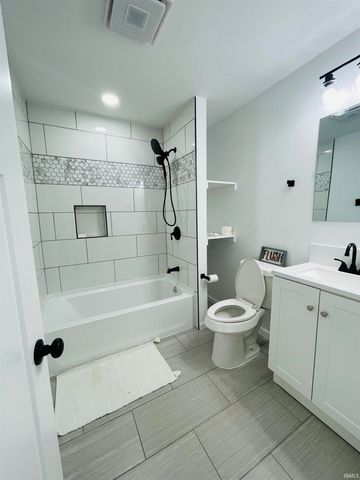 23902 Oak Dale Street, Elkhart, IN 46516