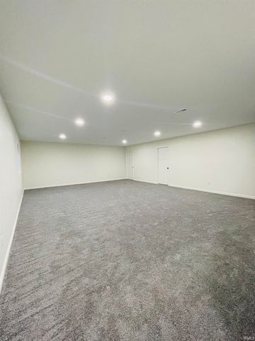 23902 Oak Dale Street, Elkhart, IN 46516