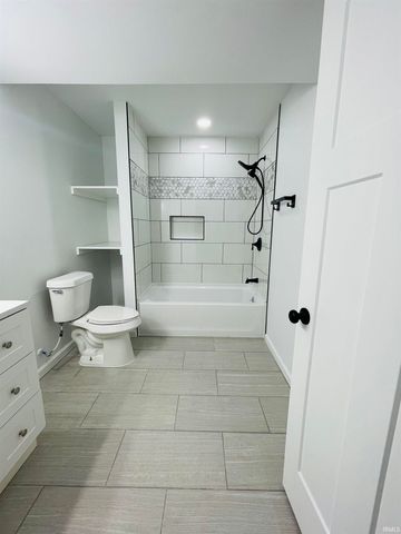 23902 Oak Dale Street, Elkhart, IN 46516