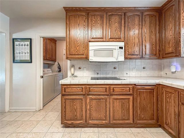 9525 Encino, Northridge, CA 91325