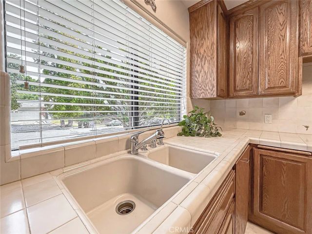 9525 Encino, Northridge, CA 91325