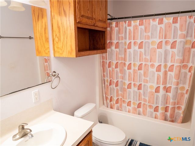 2507 Boyd Road, Port Lavaca, TX 77979