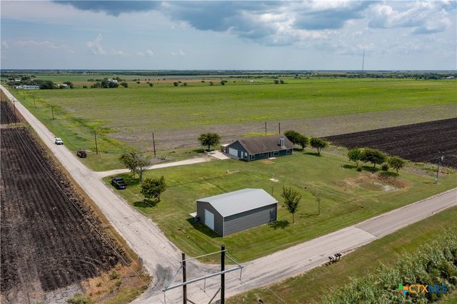 2507 Boyd Road, Port Lavaca, TX 77979