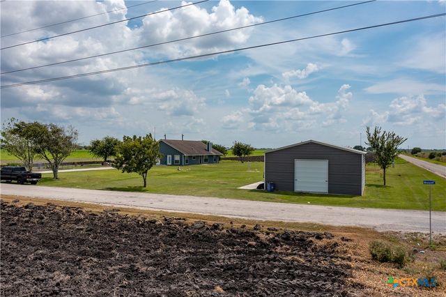 2507 Boyd Road, Port Lavaca, TX 77979