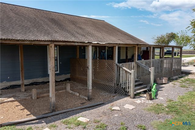 2507 Boyd Road, Port Lavaca, TX 77979