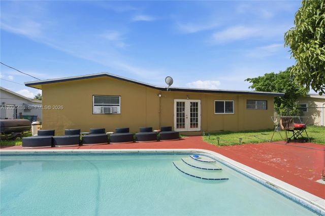 4801 NW 17th St, Lauderhill, FL 33313