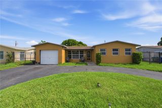 4801 NW 17th St, Lauderhill, FL 33313