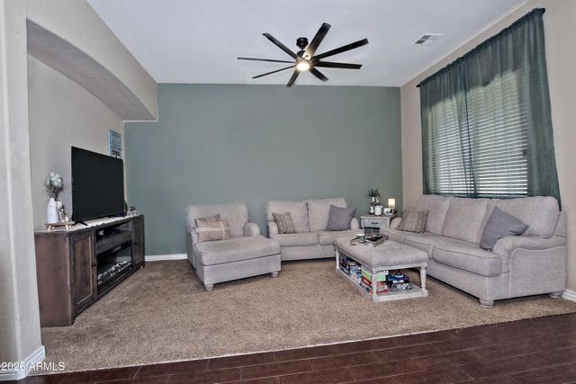 839 W SAGUARO Lane, San Tan Valley, AZ 85143