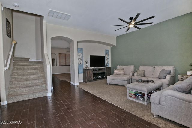839 W SAGUARO Lane, San Tan Valley, AZ 85143