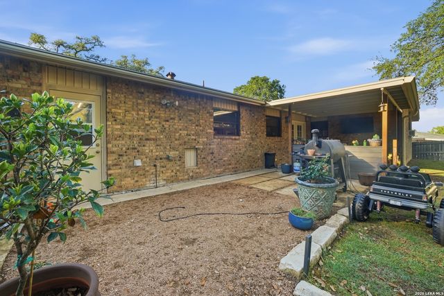 1299 CIBOLO TRL, Universal City, TX 78148