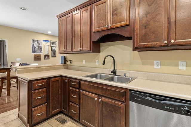 411 W 2nd Street, Jasper, TN 37347