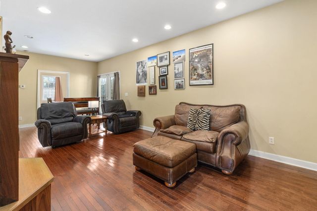 411 W 2nd Street, Jasper, TN 37347