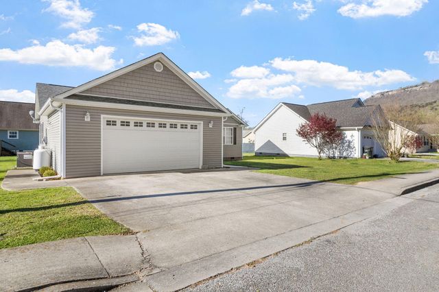 411 W 2nd Street, Jasper, TN 37347