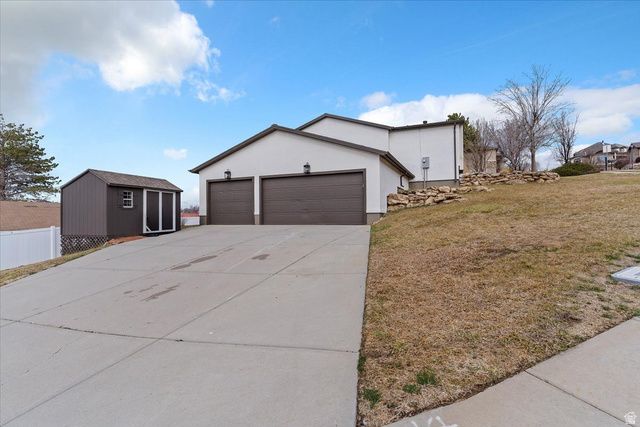 371 E CYNTHIA WAY, North Salt Lake, UT 84054