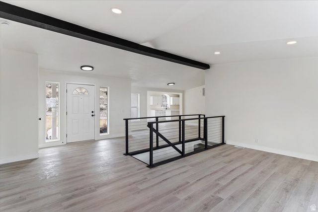 371 E CYNTHIA WAY, North Salt Lake, UT 84054